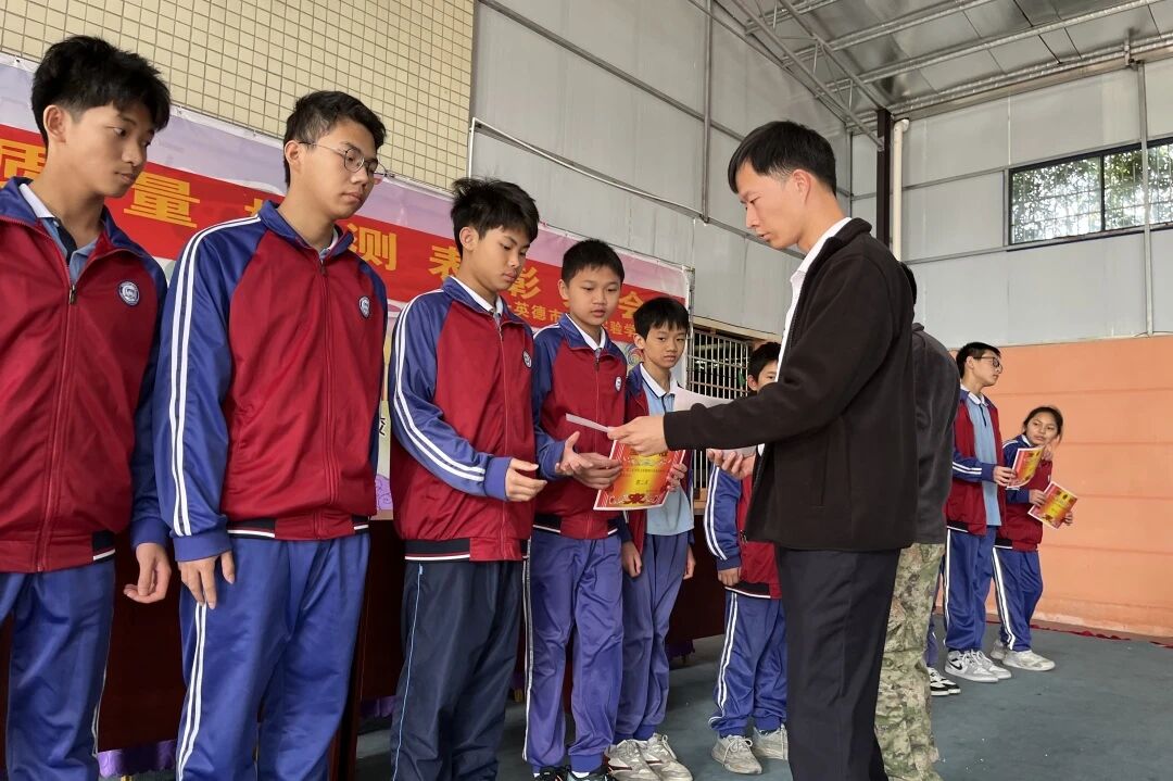 6e5100d9f4eee1cbd62ff29617d22eec